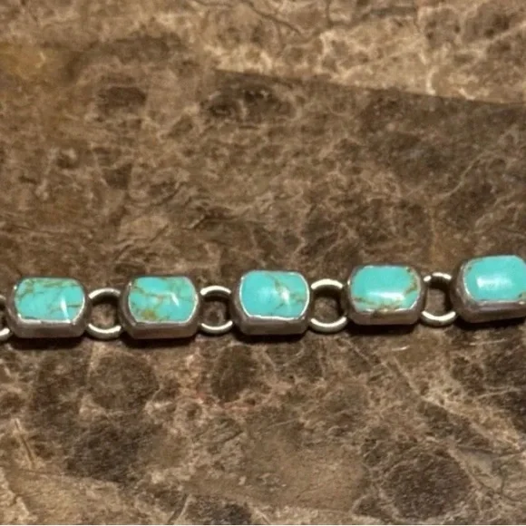 Turquoise and Silver Chain Bracelet - Picture 2 of 2